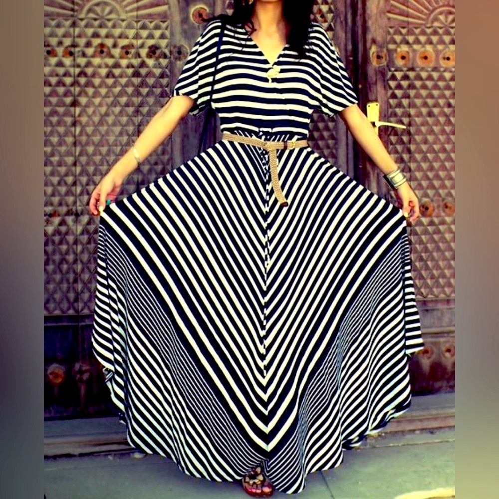 Banana Republic Striped Maxi Dress; Sz: S